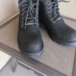 Skechers Men's Black Leather Waterproof Boots. Size 10 1/2. Like New!