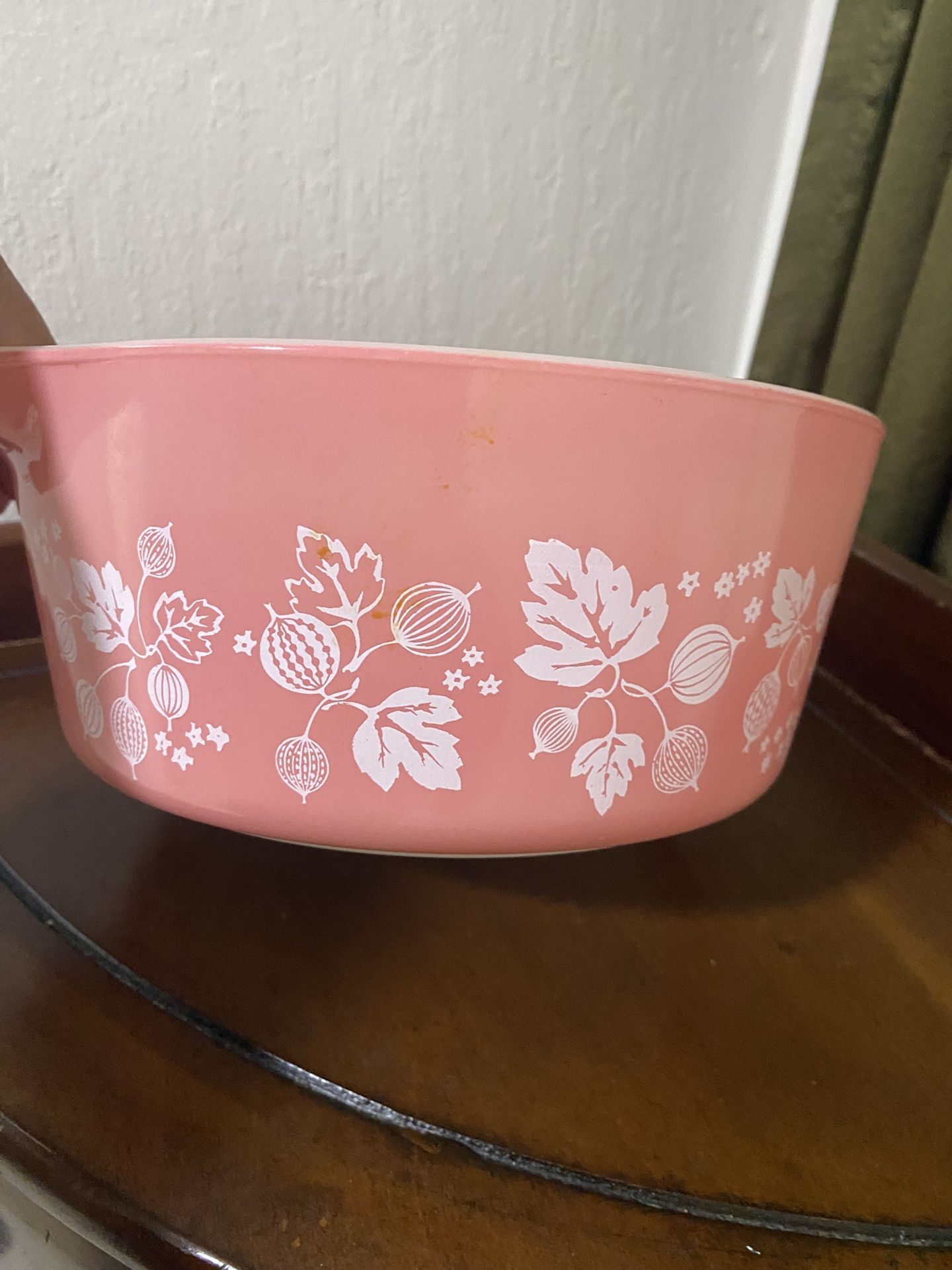 VTG Pyrex Pink/white Gooseberry Casserole Dish #475