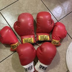 Boxing gloves