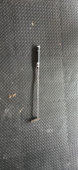 Scotty Cameron Studio Select Newport 1.5 Putter – Excellent Condition