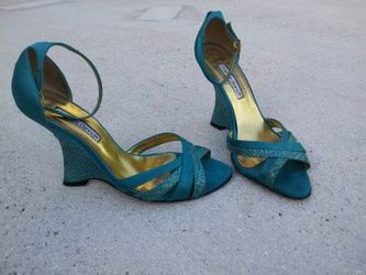 Charles David real wedge heel