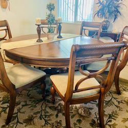Ashley Furniture Dining Room Table  With 6 Chairs