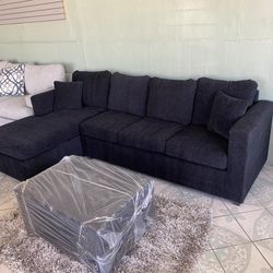 Black Sectional With Ottoman 