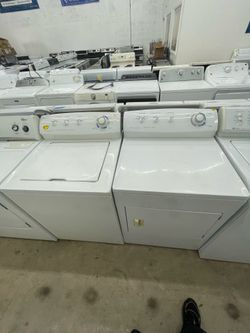 🧺 🫧 Frigidaire White Top-Load Washer and Dryer Set – Refurbished! 👕 ⚡