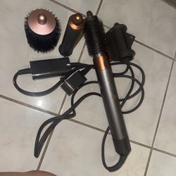 Dyson Air Wrap + Large Brush Attachment 