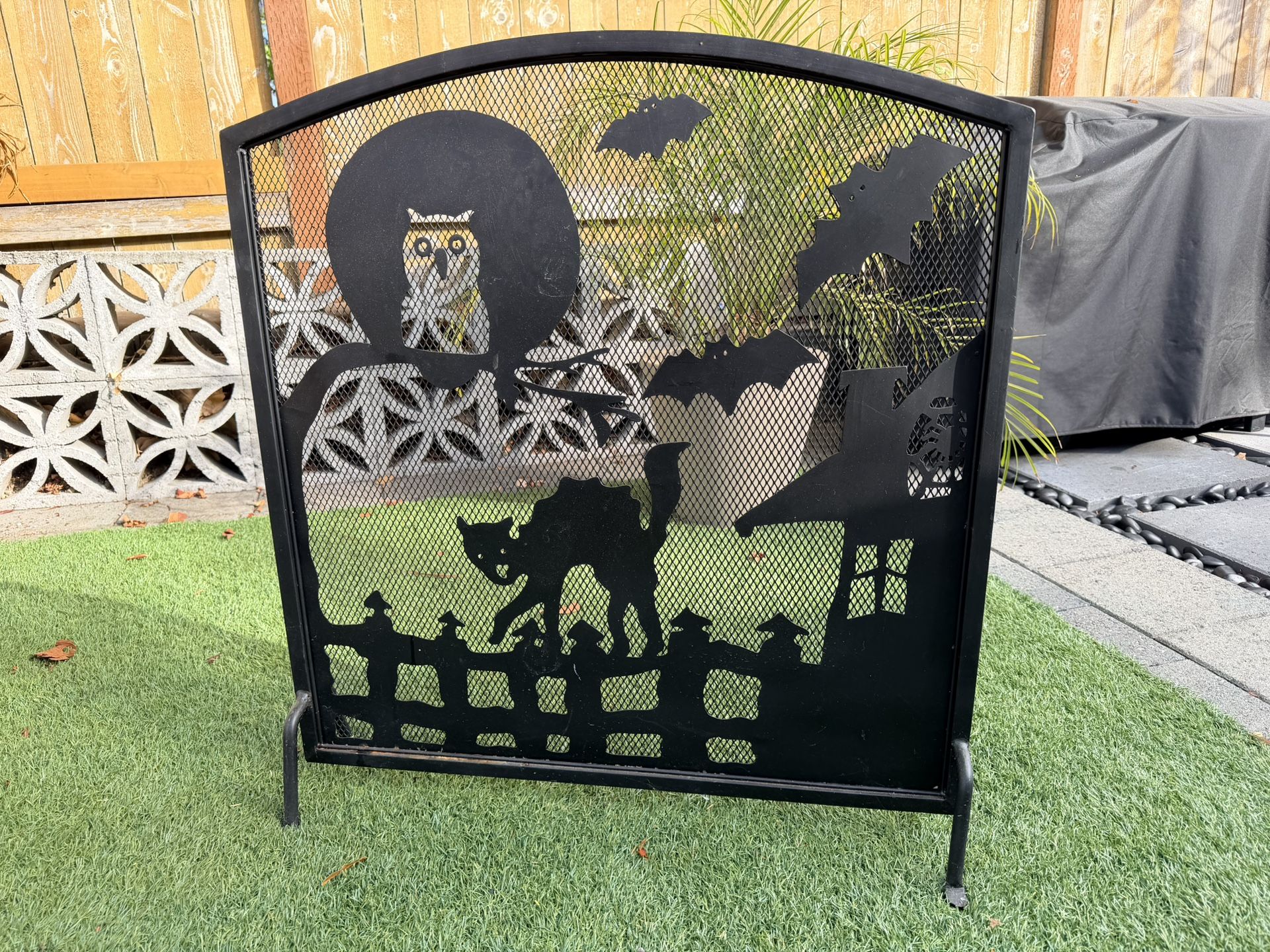 Halloween Fire Screen