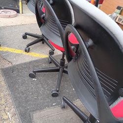 Steelcase Case V1 Ergonomic Office Chairs 