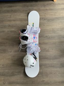 Snowboard, Snowboard Boots, Snowboard Helmet