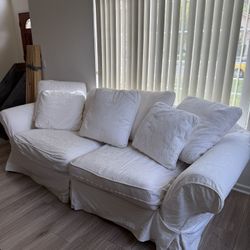 Comfy 3,seater Couch 