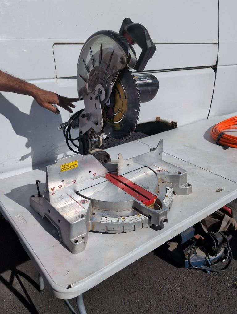 12 Inch Compound Miter Saw
