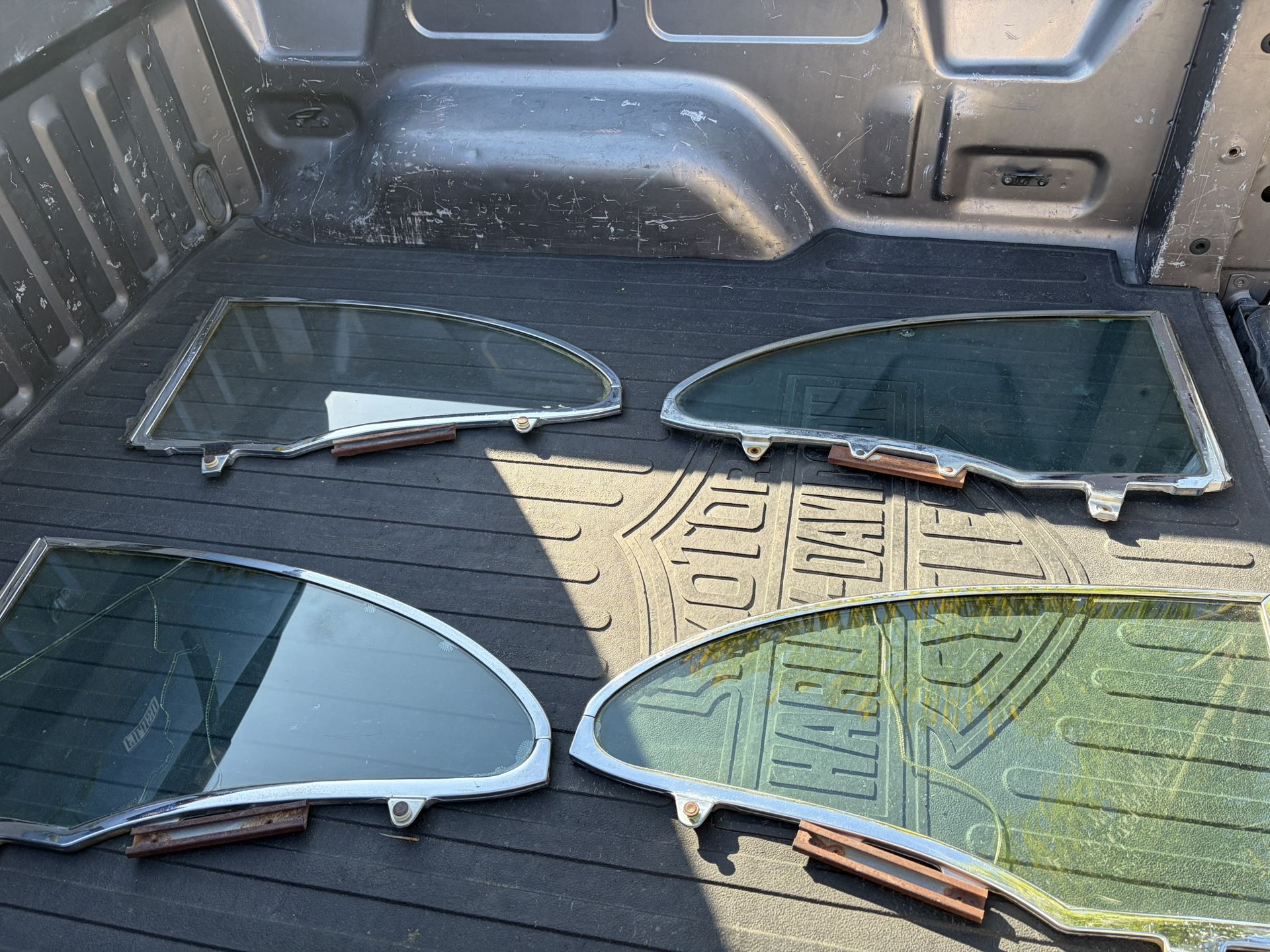 BELAIR 55-57 REAR QUARTER WINDOWS