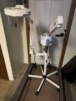 Facial Steamer And Lamp