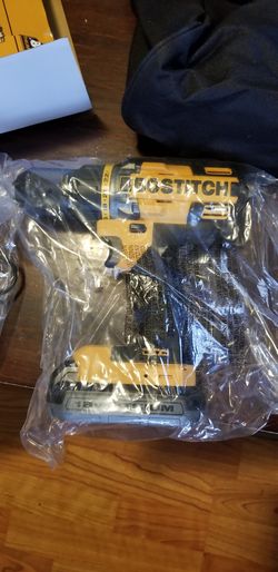 Bostitch 1 2 in. Drill Driver Kit Model BTC 401LA for Sale in Kenosha