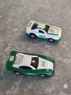 1997 (2) Hess Battery and just push back cars will go on own