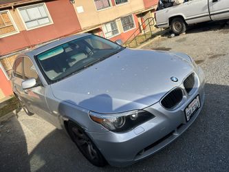 2004 BMW 530i