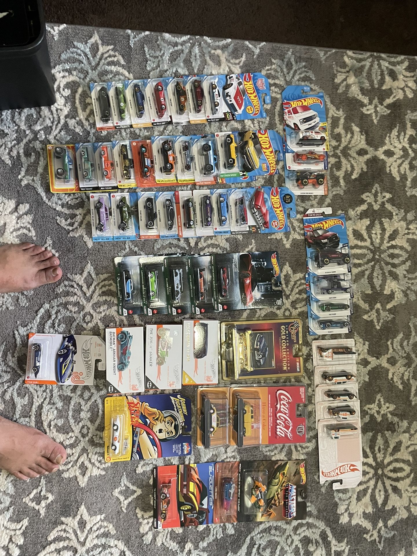 Hot Wheels Premium Y Básicos Mas Id