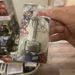 Thors Hammer keychain
