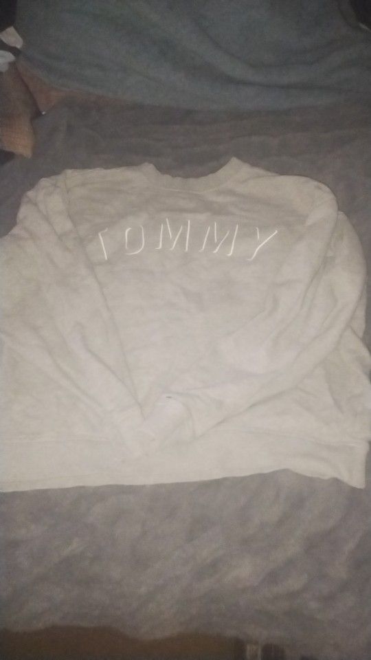 Cute Petite Tommy Hilfiger Sweatshirt Must Get Now!