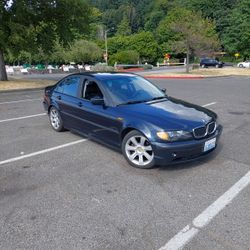 2003 BMW 325i