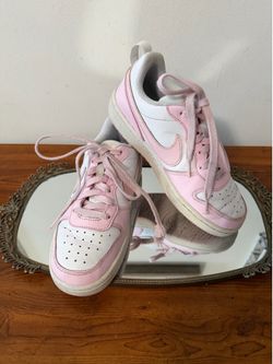 Nike Pink and White Low-Top Sneakers 👟
