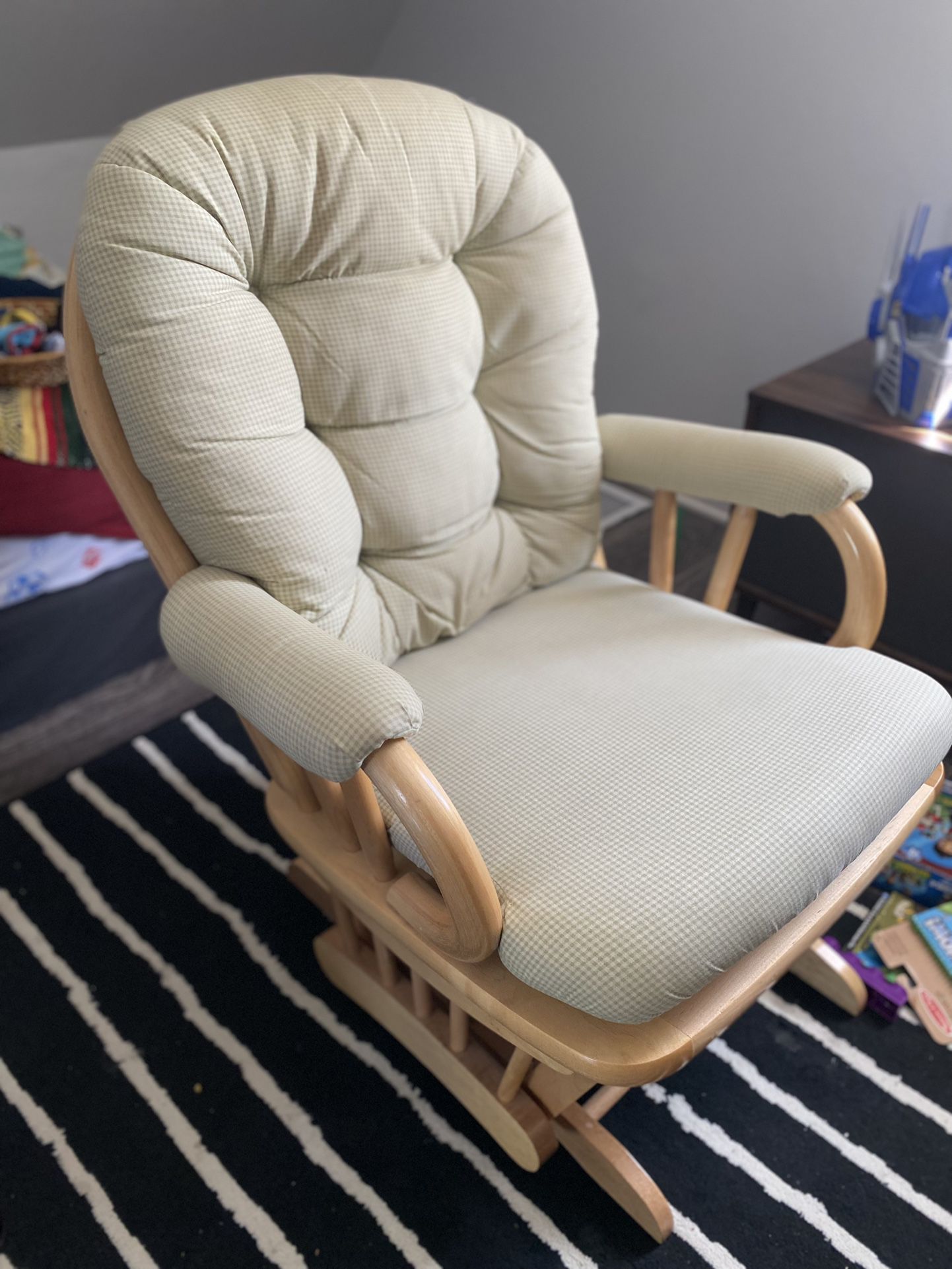 Comfy Rocking Chair With Ottoman