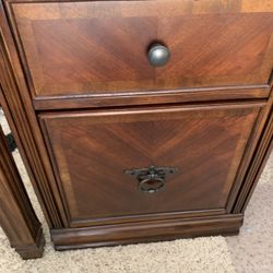 1 Drawer And File Cabinet Goes Under Ashley  Desk Posted