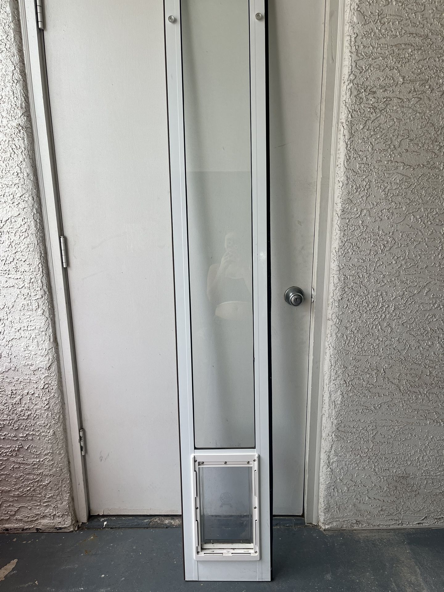 Small Dog/cat Door