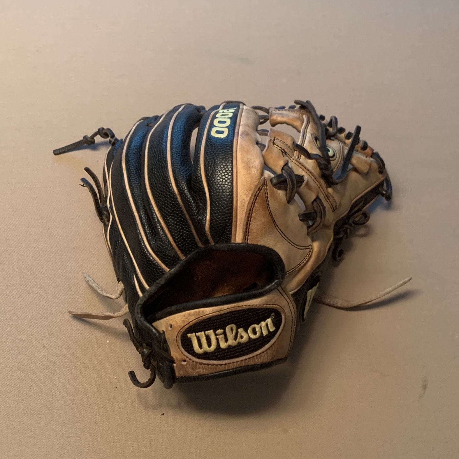 Wilson A2000 11 3/4 Fielding Glove - Baseball