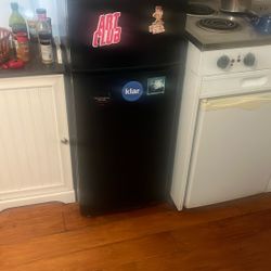 Refrigerator And Freezer 