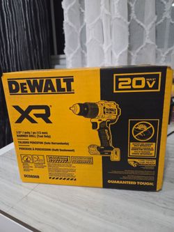 dewalt 20v xr 1/2 hammer drill