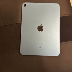 BLUE iPad 10th Generation Brand New $450