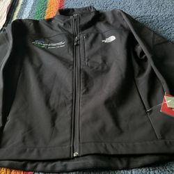The north face women’s jacket new with tags size Xl please see all pictures I’m located in Rancho Cordova 