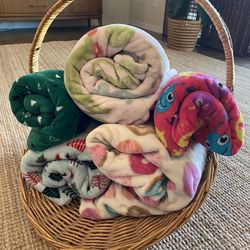 Large Rattan Gathering Basket 