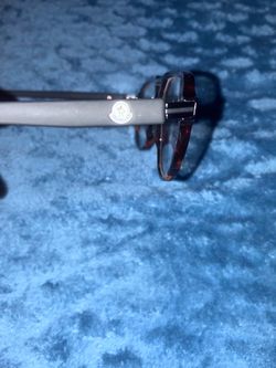 Moncler glasses