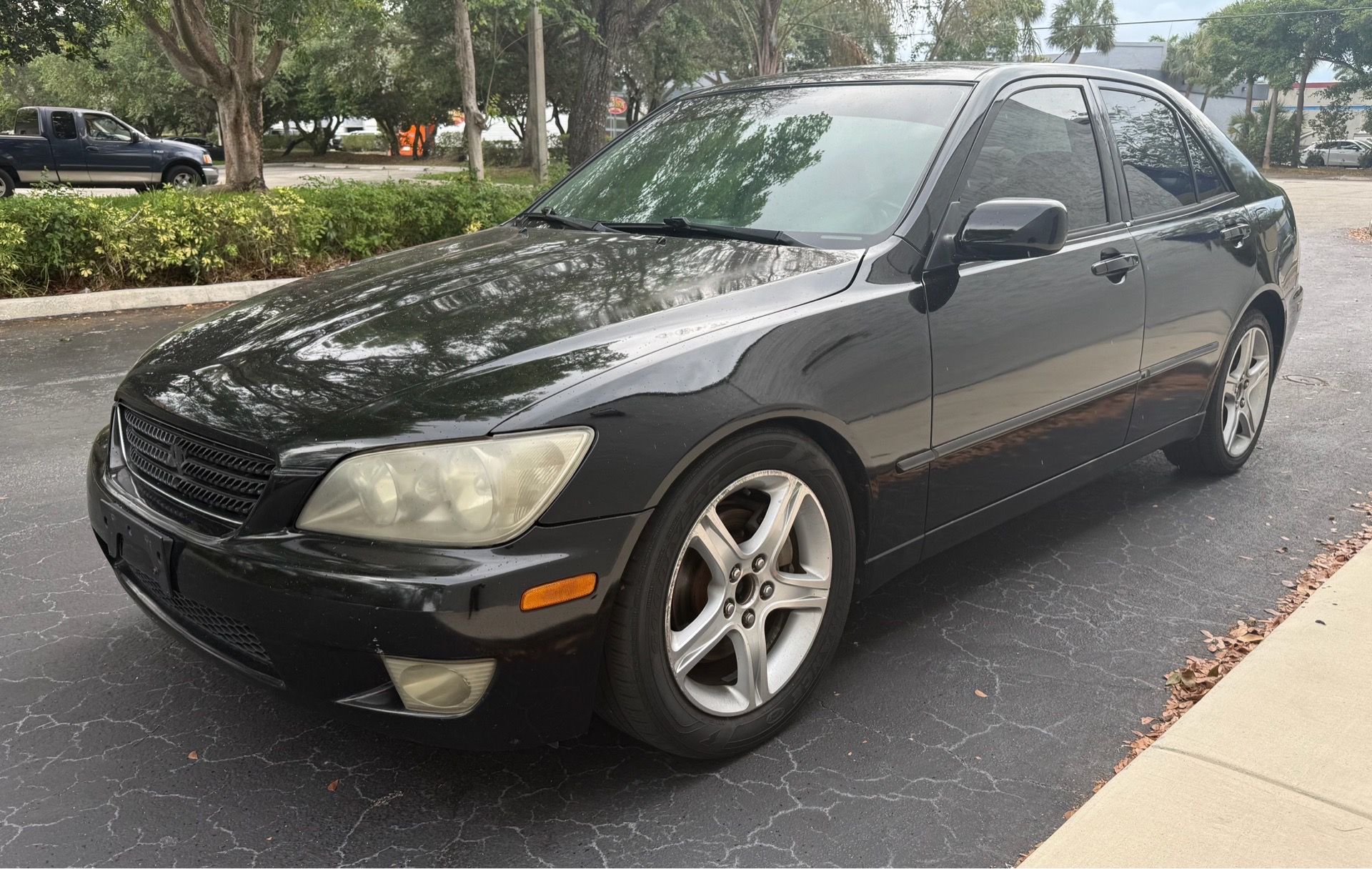 Part out ‘05 Lexus IS300