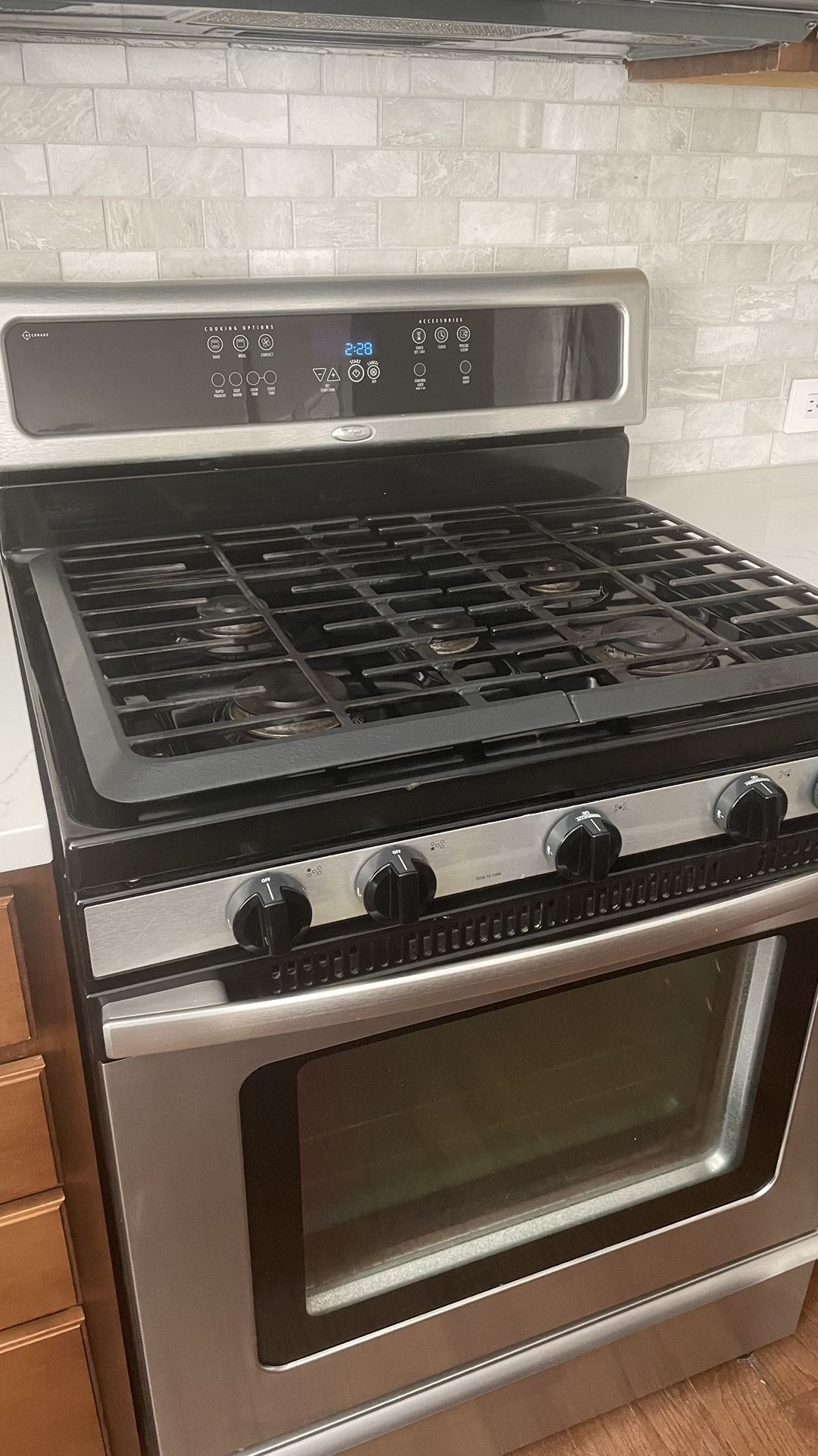 “Whirlpool Gold “Gas Stove for Sale in Morrisville, NC OfferUp