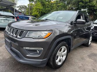 2019 Jeep Brújula