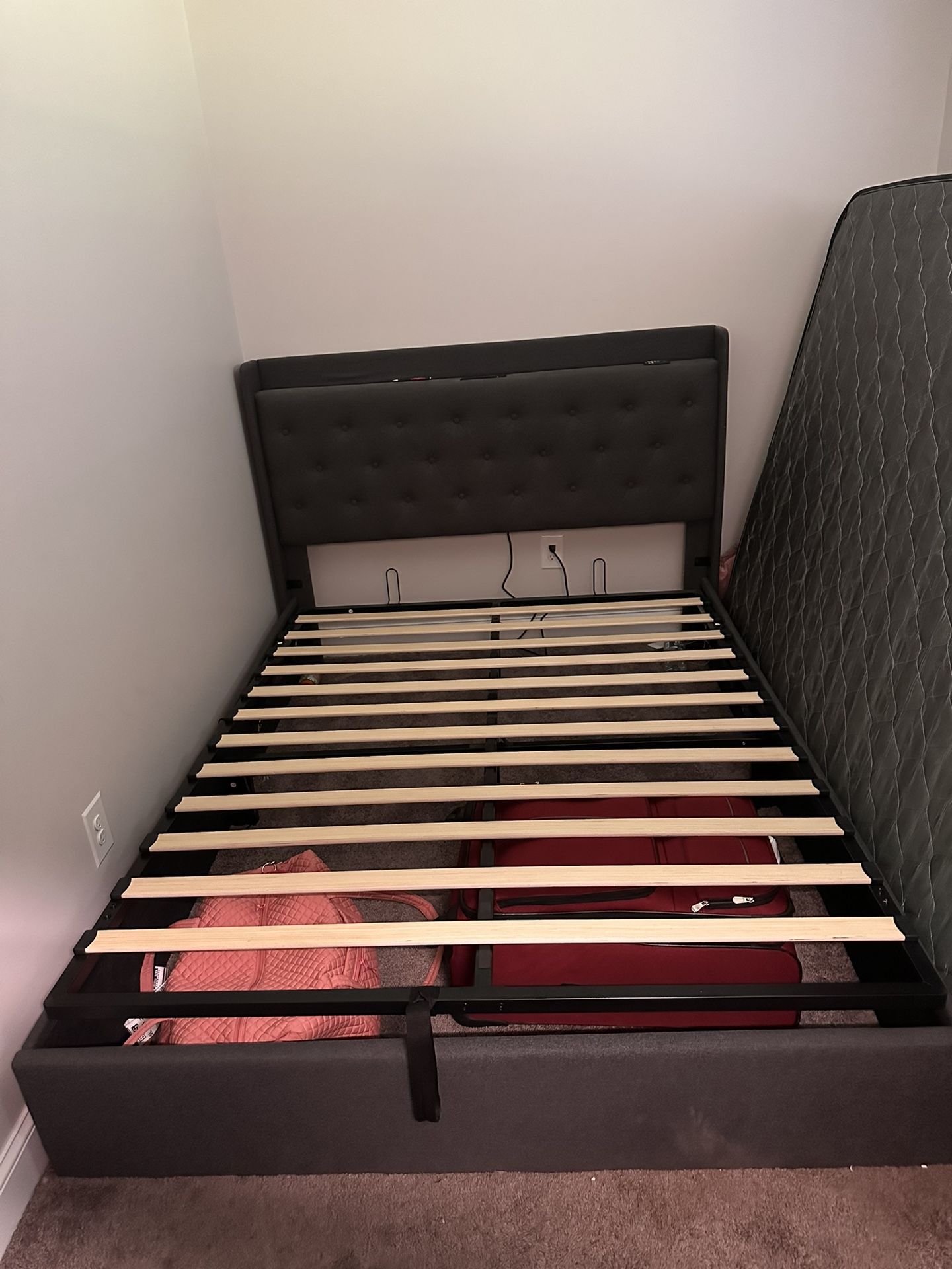 Queen Size Lift Up Storage Bed frame With Charging Station