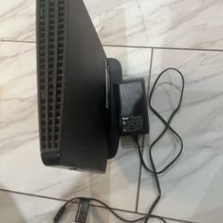 Verizon Router With The Charger Fios