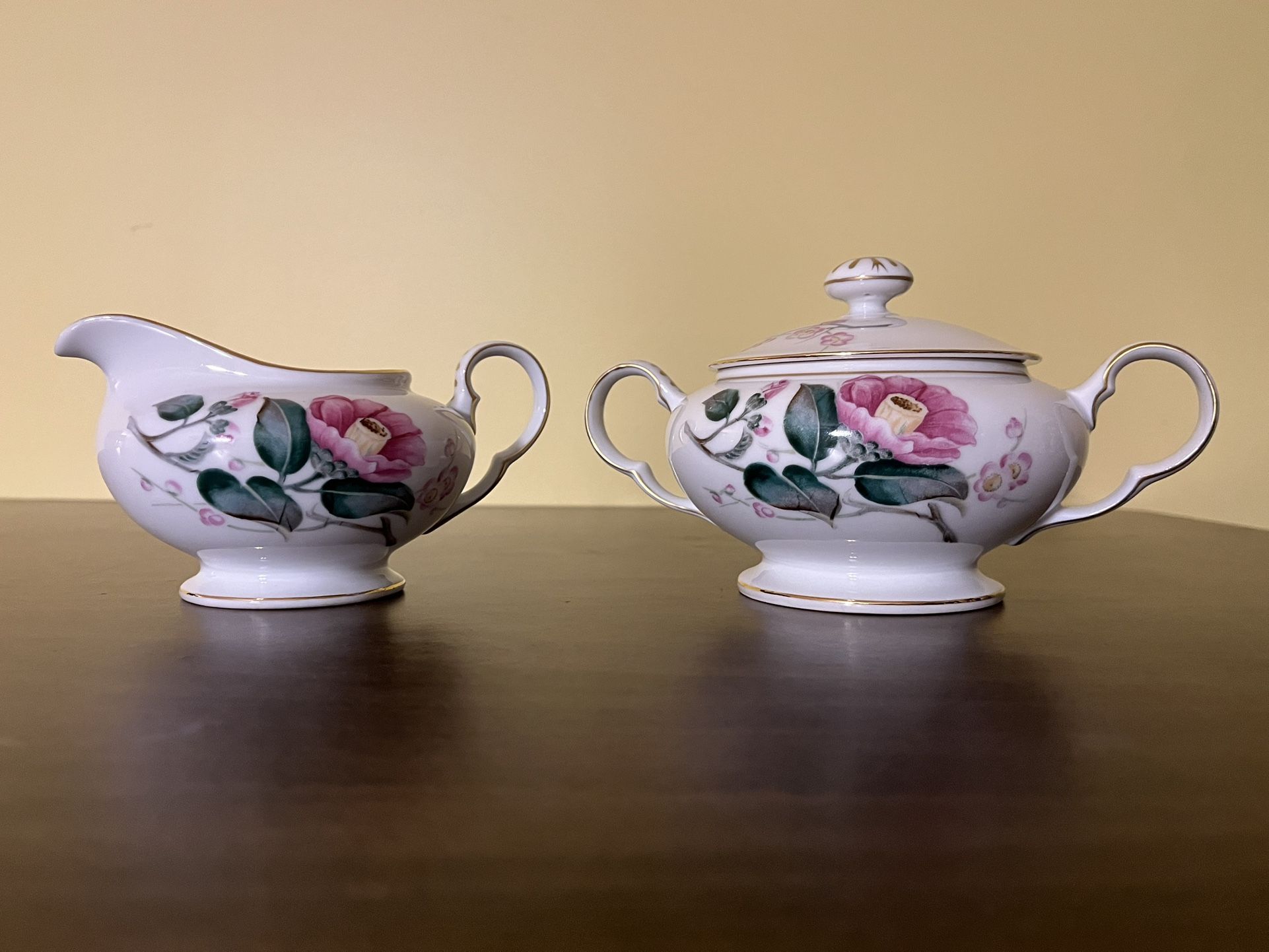 Vintage Harmony House Splendor Pattern Sugar Bowl W/ Lid & Creamer Decanter Set