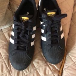 adidas superstars size 9 
