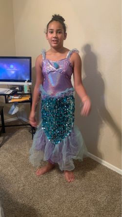Halloween 8 /10 mermaid costume