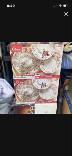 Christmas 20pc Dinnerware set