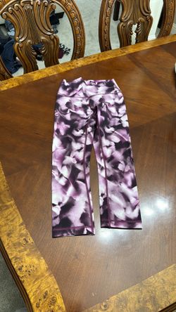 Lulumelon Legging Size 4