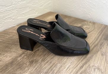 Seven 7 women’s Meghan black slide in mules with square heel size 6