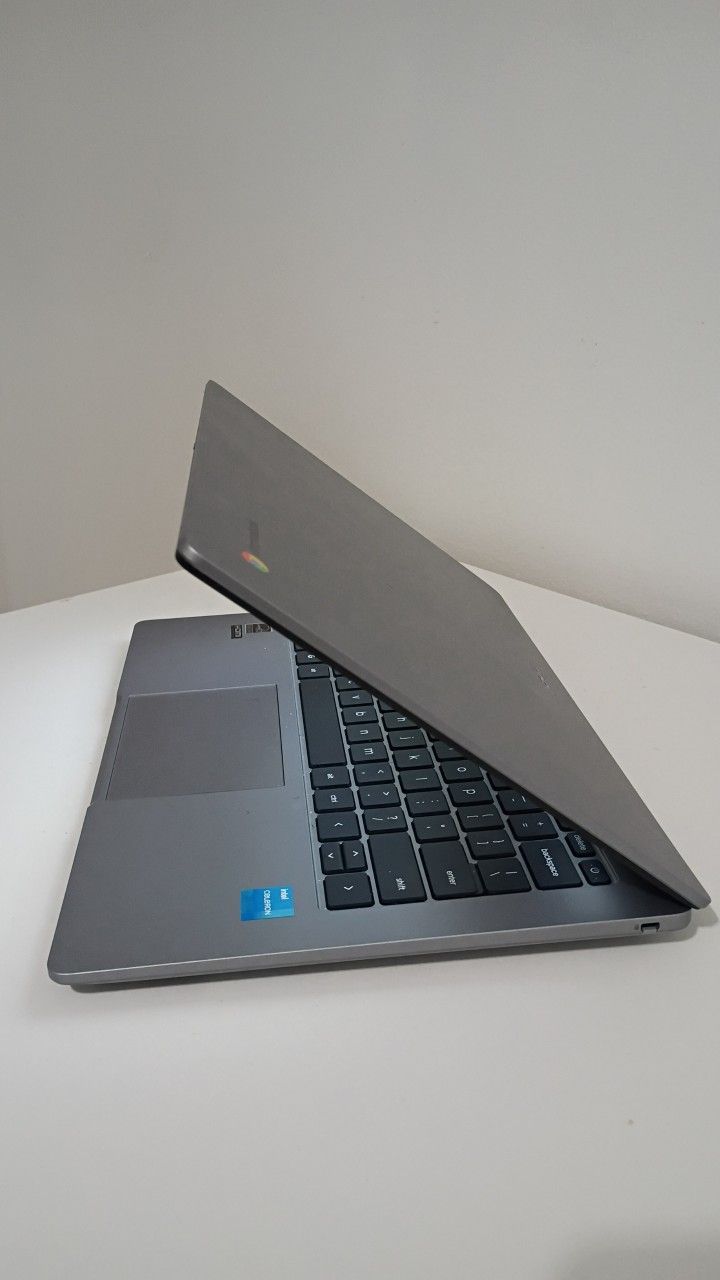 Chromebook Laptop