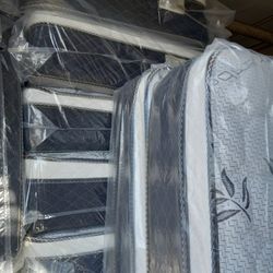 ✨️Mattress✨️
🔹️Pillow top
🔹️All sizes available
🔸️12" inches tall
🟢Queen $199
🔵Full $180
🟣Twin $150
🟡King $330
🟠Cal King $330
🔴Same day deliv