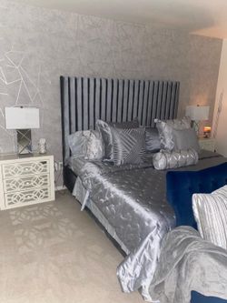 King Gray Velvet Channel-Tufted Platform Bed