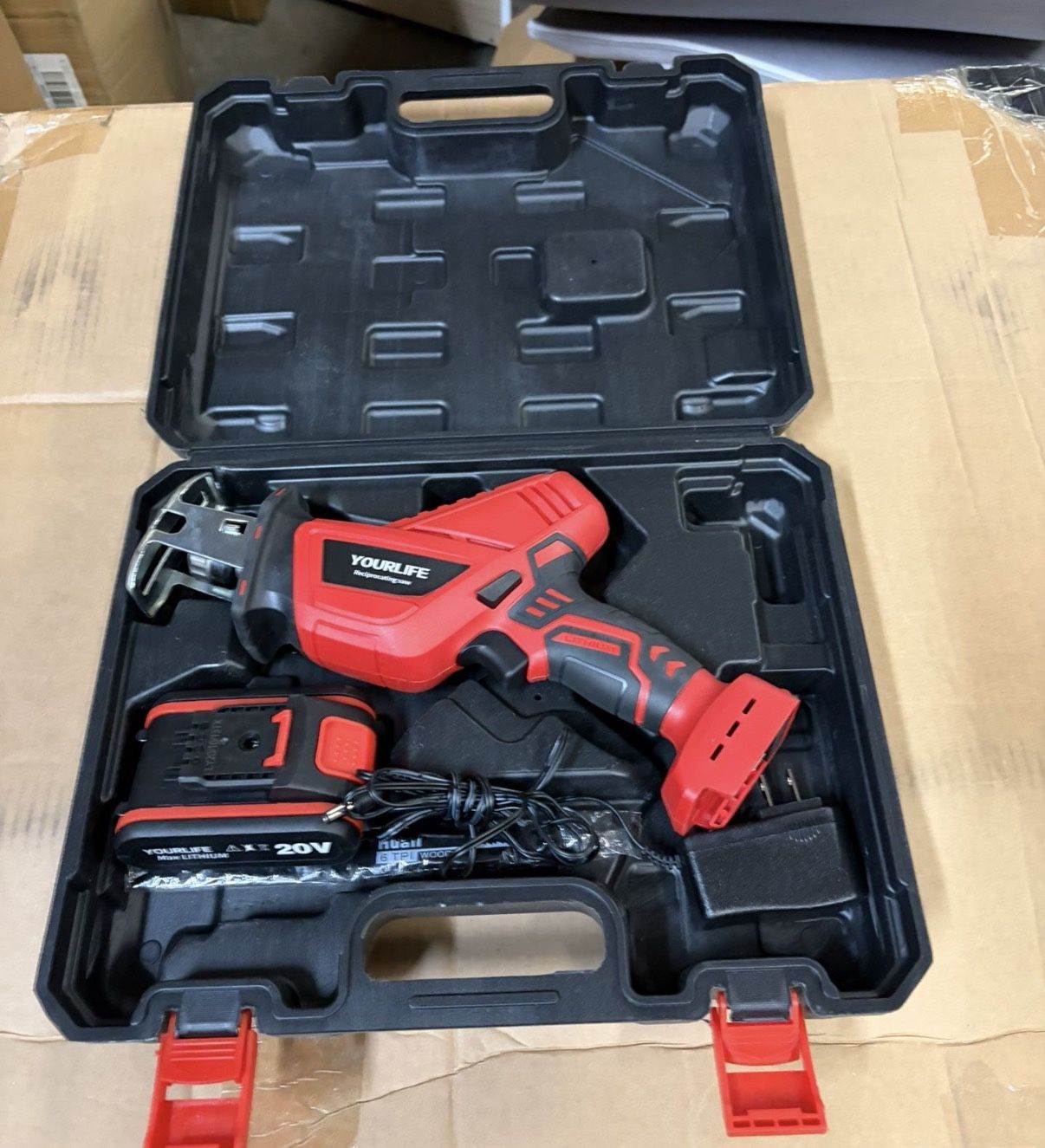 Cordless Reciprocating Saw 20V 2.0Ah Battery Powered, 0-3000SPM Electric Sawzall with 2 Blades, Variable Speed, Tool-Free Blade Change, Lightweight