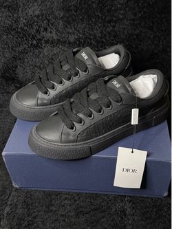 Shoes Dior B33 Black Grained Calfskin and Black Dior Gravity Leather Sneakers